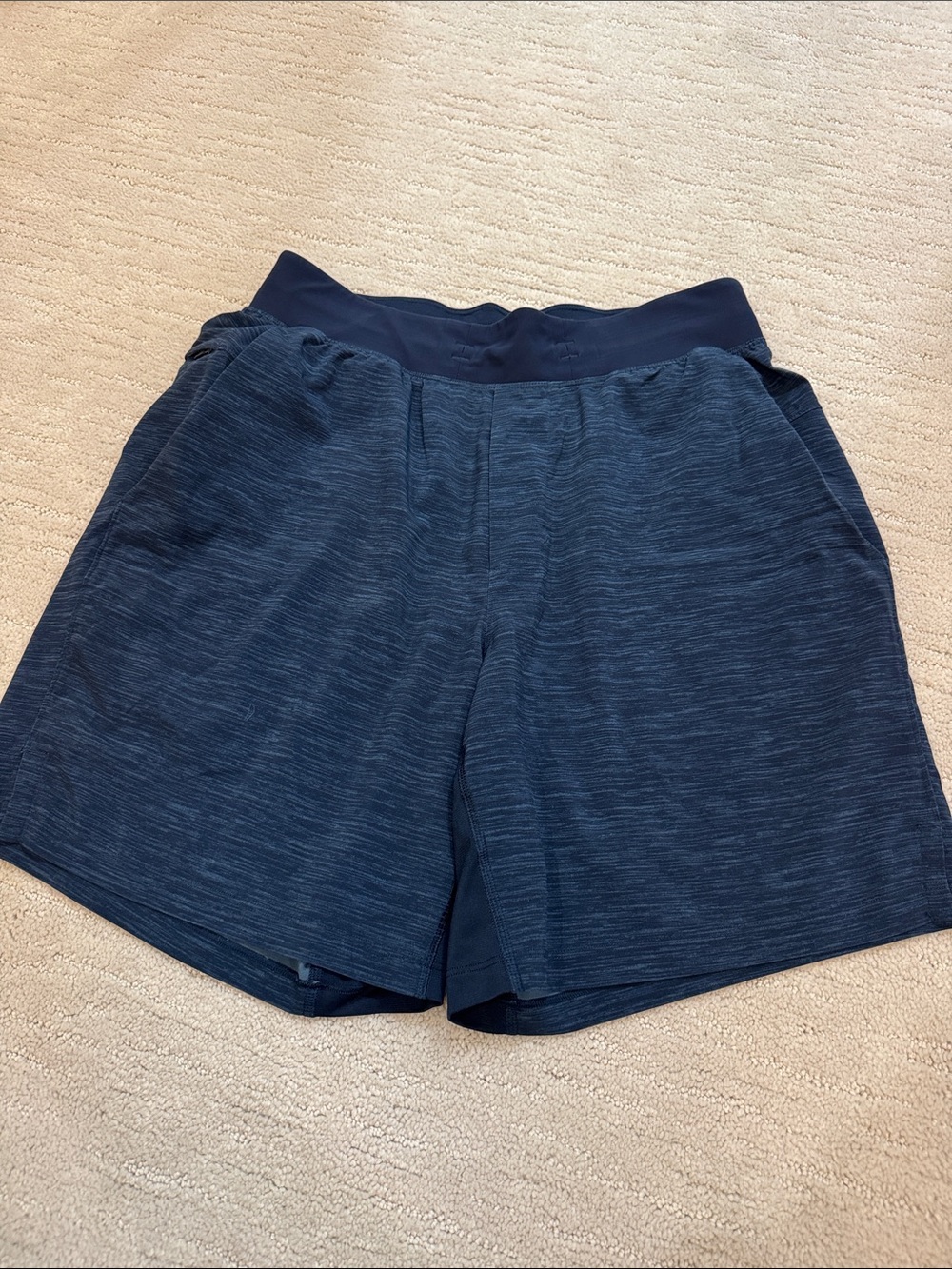 lululemon athletica Men's Heathered Navy Blue Shorts 7” Linerless